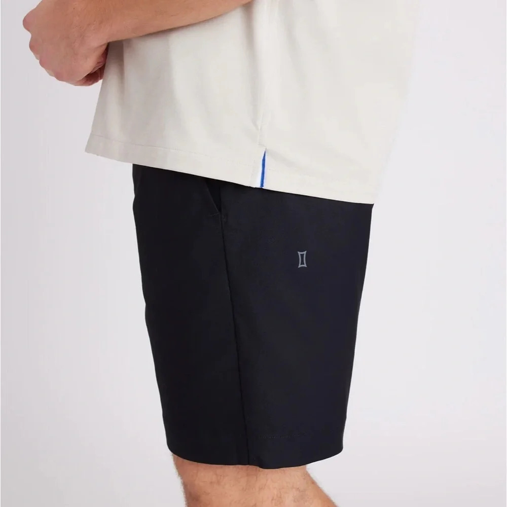Kit Ace Mens NWT Navigator Essential Shorts Size 34 8in Inseam Black - Slim Fit